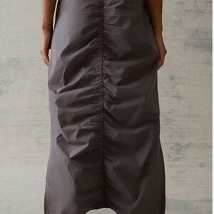 Divided Parachute material tie-west Charcoal Maxi Skirt